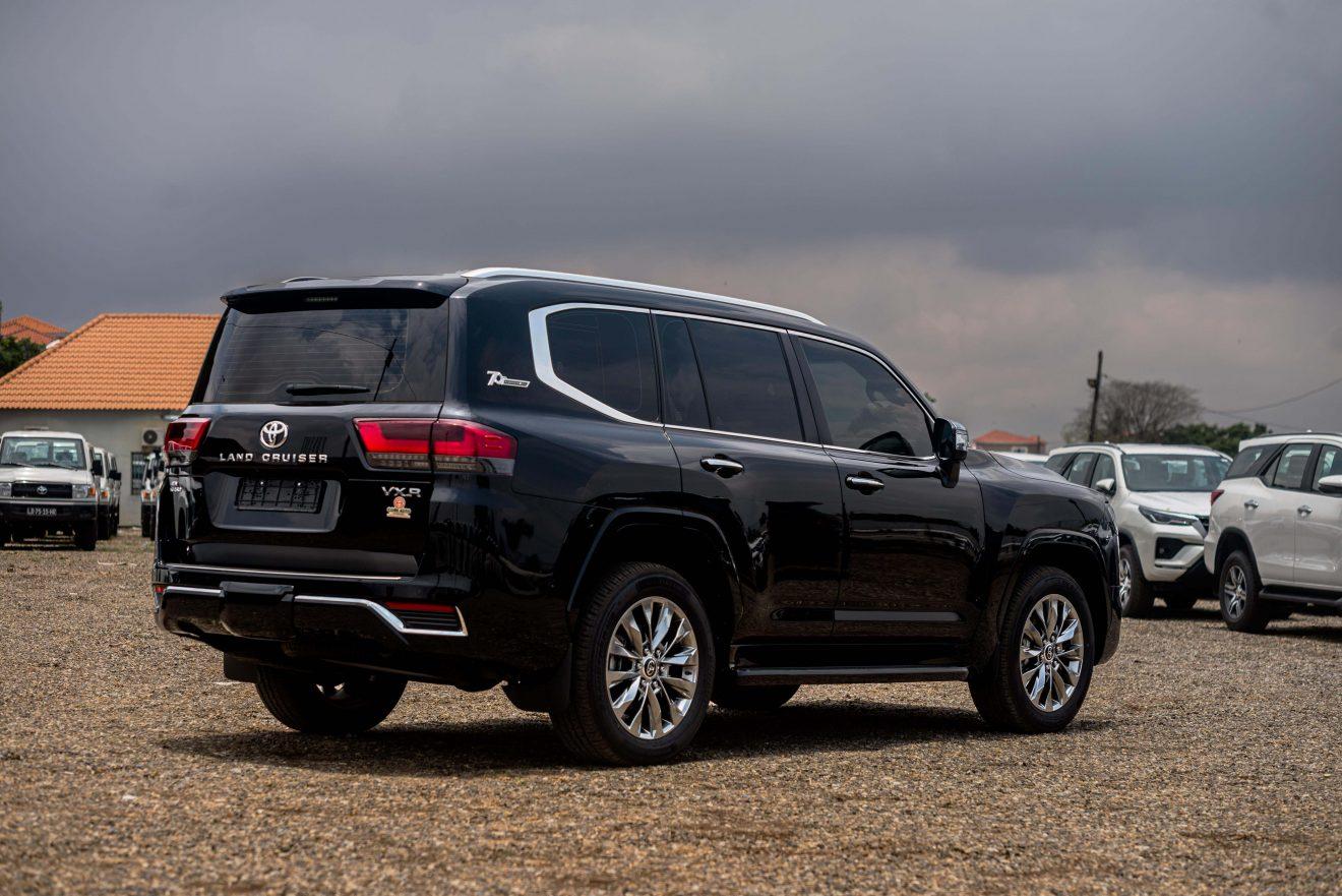 Toyota Land Cruiser VX